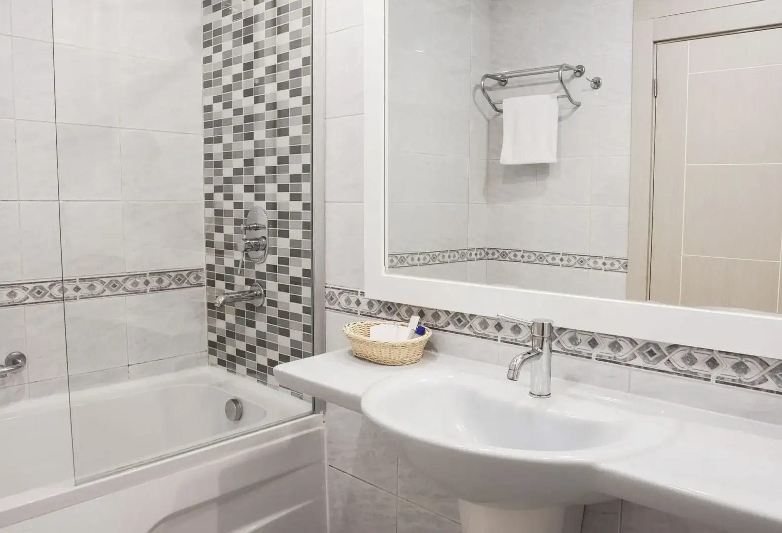 RSshutterstock 284969393 1920w