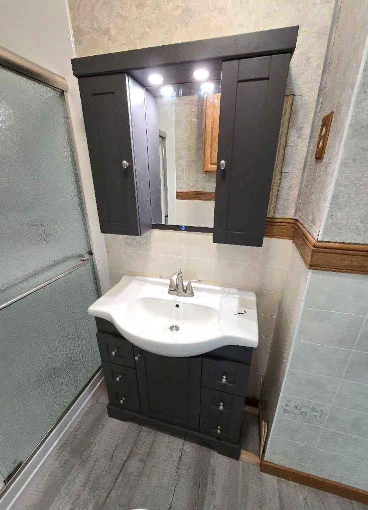 Vanity Lighting 1 2 0125