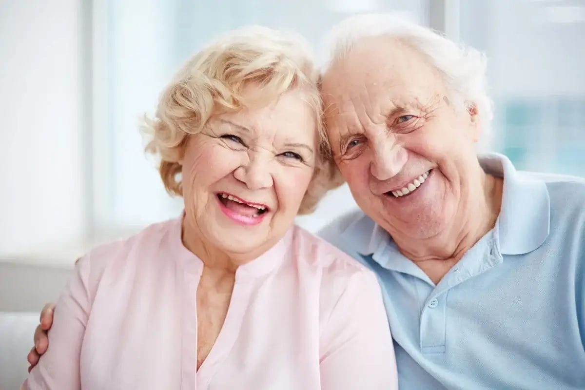 couplesmiliing 1920w